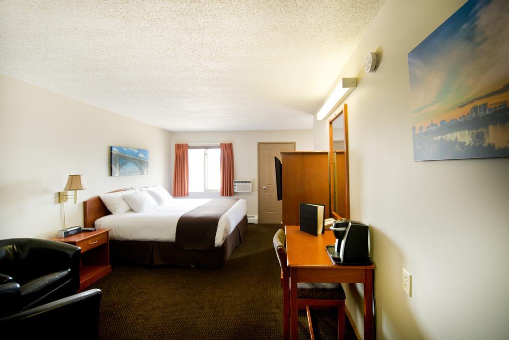 Riviera Motor Inn Saskatoon Room photo